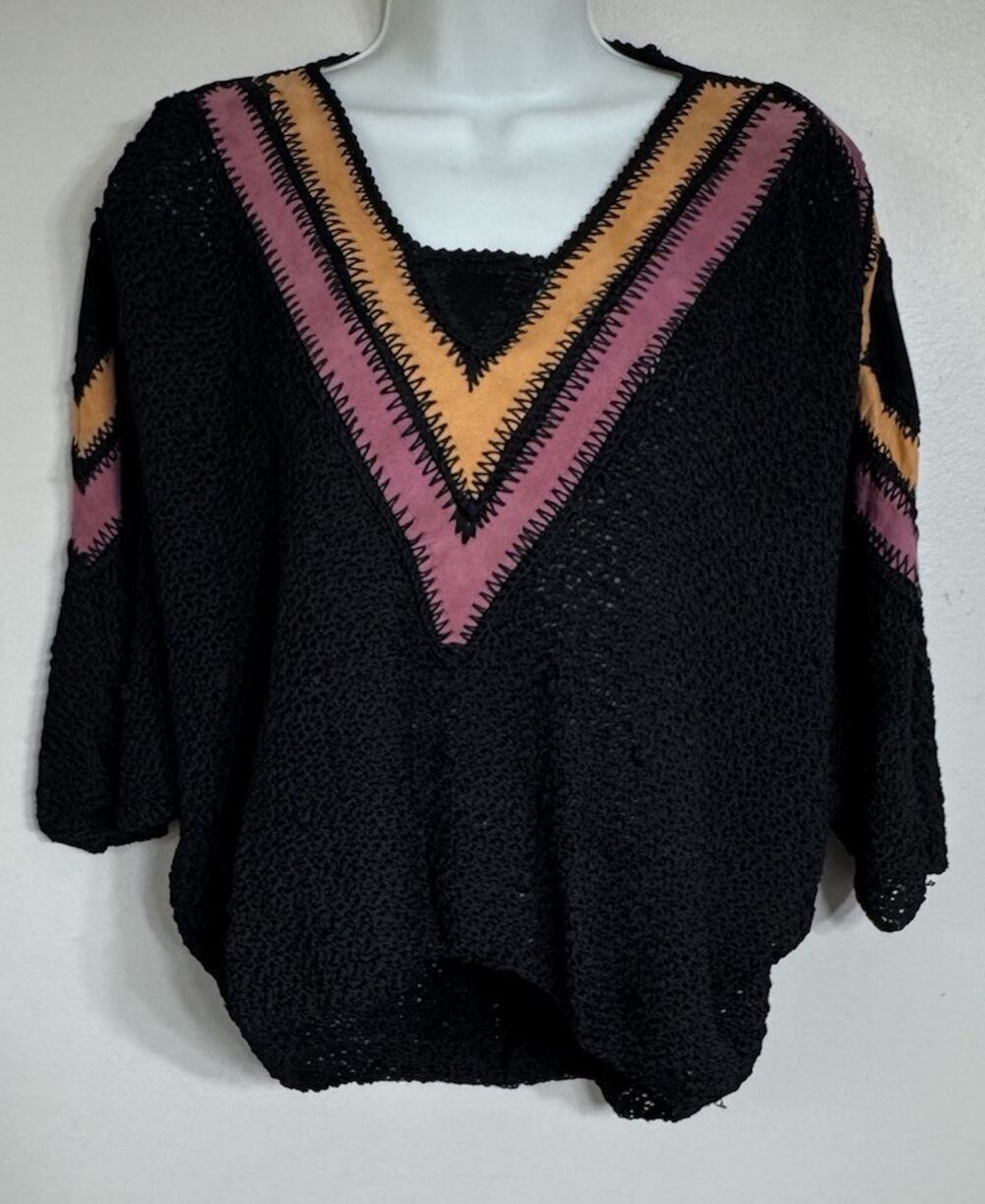 Norma Canada Sweater Women’s Size Small Style 1223 Leather Trim Vintage V-Neck